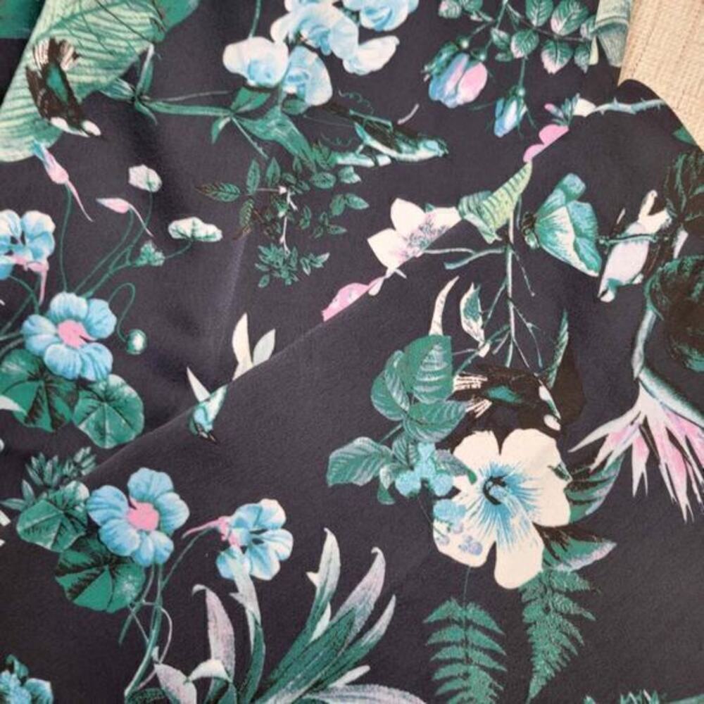 Banana Republic Women’s Avery Cropped Pants Black Floral‎ Size 6 - Picture 4 of 7